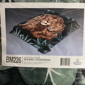 Lion Print Blanket solaron